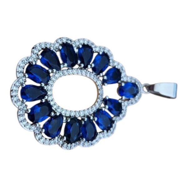 18k White Gold Sapphire Pendant - Image 2