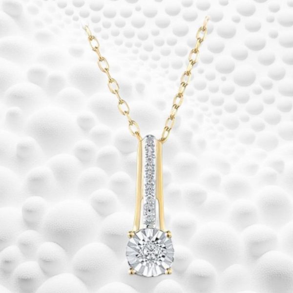 9k Yellow Gold 0.02ct Diamond Pendant