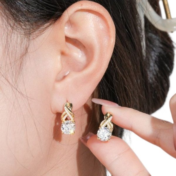 14k Gold Plated 8mm Moissanite Earring - Image 4