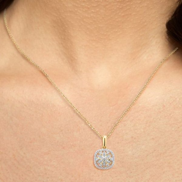 0.22ct Diamond Flower 14k Yellow Gold Pendant - Image 4