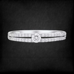Cubic Zirconia 9k White Gold Band Ring